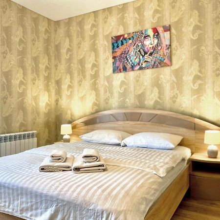 Apartpoltava Новий Будинок, В Самому Центрі 2-Окремі Кімнати, Панорамний Балкон Zewnętrze zdjęcie