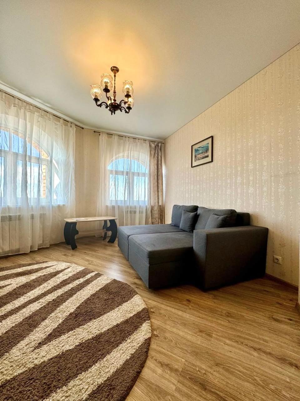 Apartpoltava Новий Будинок, В Самому Центрі 2-Окремі Кімнати, Панорамний Балкон Zewnętrze zdjęcie